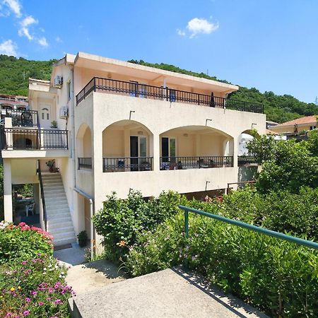 Apartments Raicevic Будва Экстерьер фото