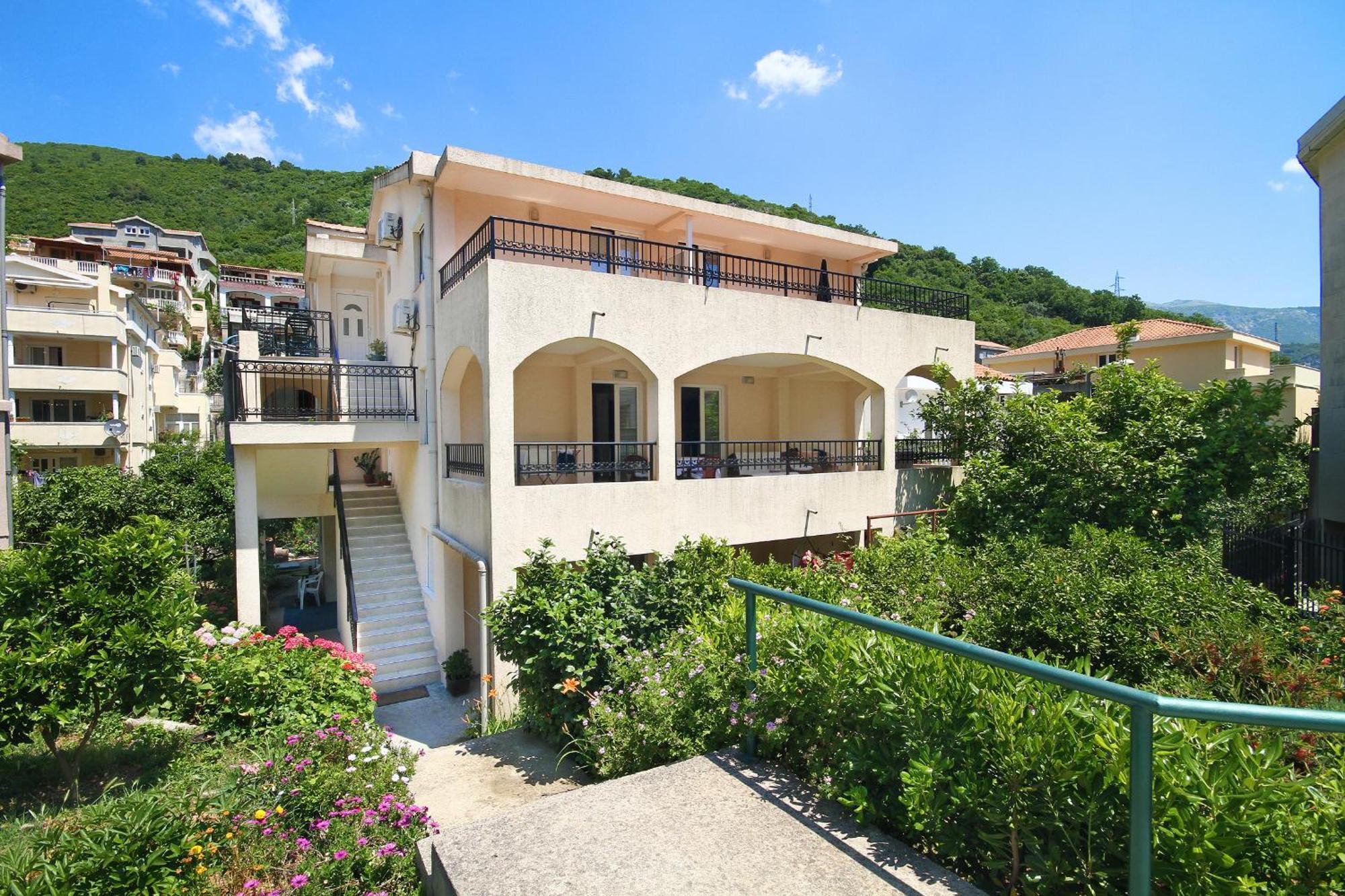Apartments Raicevic Будва Экстерьер фото